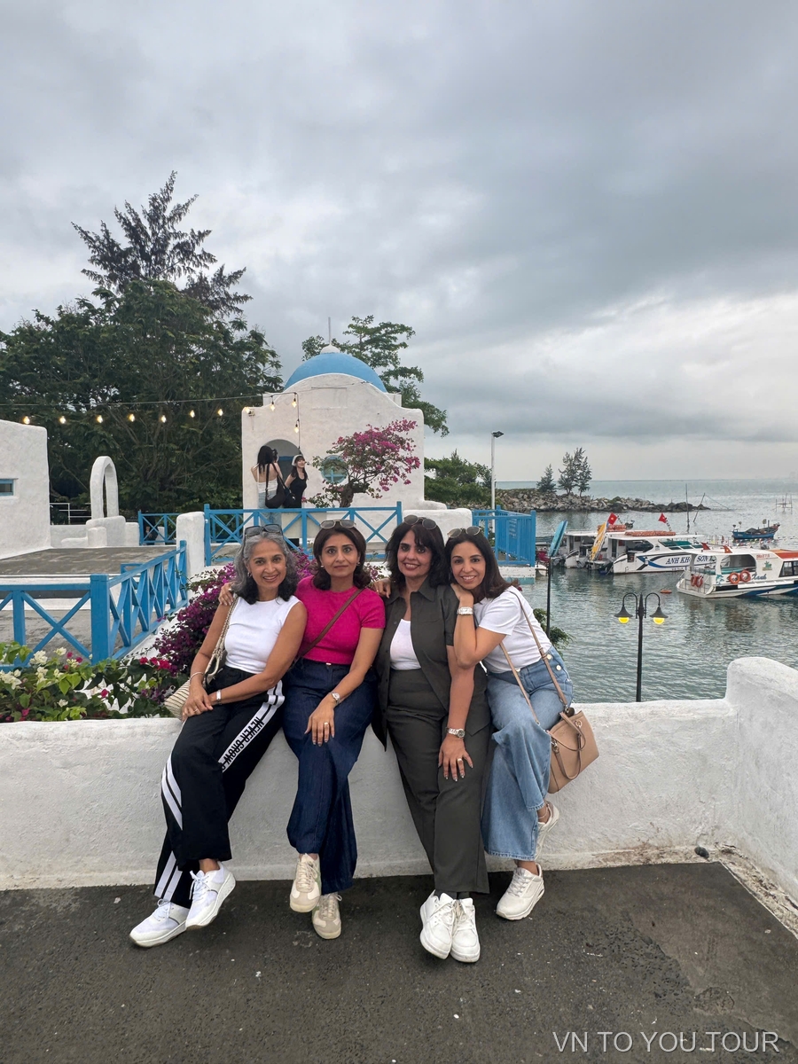 Son Tra Marina Cafe: The Santorini of Da Nang
