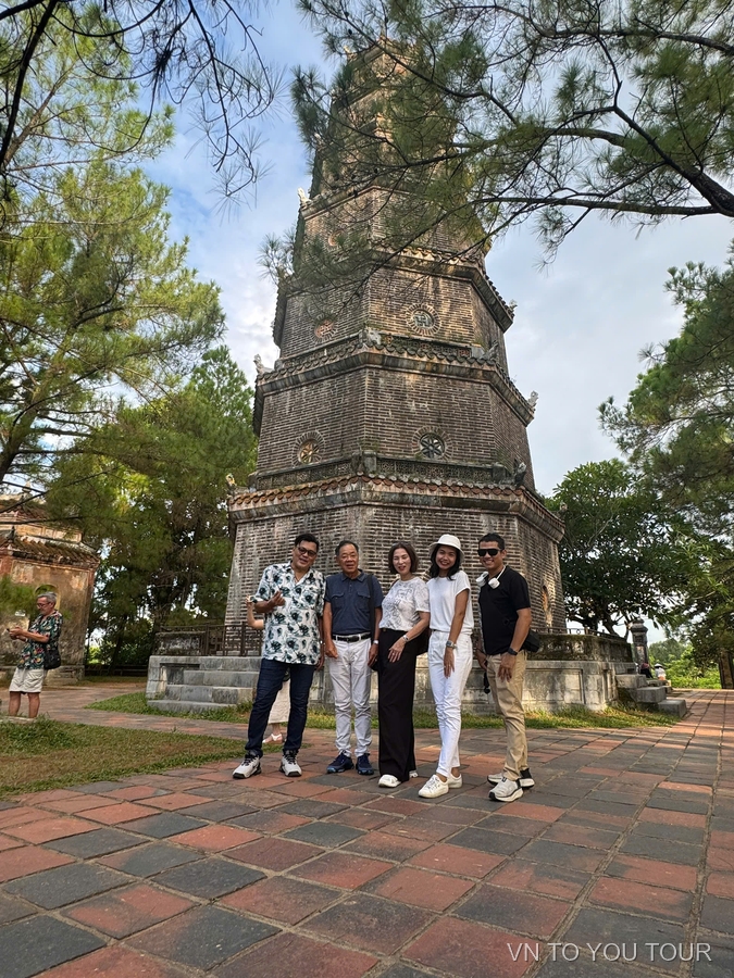 Thien Mu Pagoda: The Seven-Story Landmark - Gallery Image 3