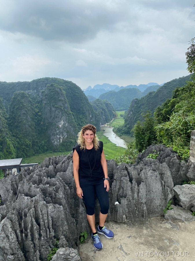 Mua Cave Viewpoint: The Dragon of Ninh Binh - Secondary Image 1