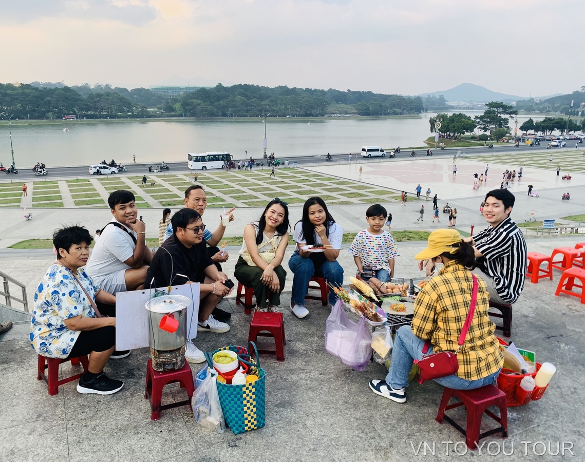 Lam Vien Square: The Heart of Da Lat - Gallery Image 2