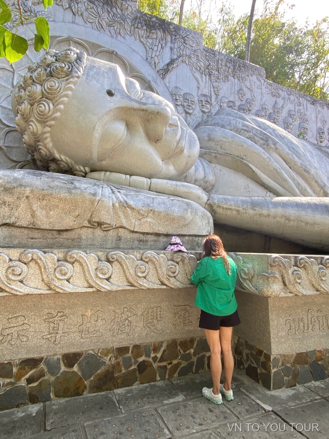 Long Son Pagoda - Gallery Image 2